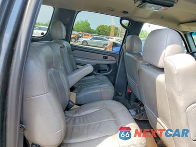 Zdjęcie 11 z 13 samochodu: 2001 CHEVROLET SUBURBAN K2500 VIN:3GNGK26U31G162661 - miniatura