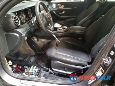 Zdjęcie 7 z 13 samochodu: 2019 MERCEDES-BENZ E 300 4MATIC VIN:WDDZF4KB7KA688738 - miniatura