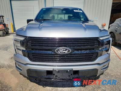 Piąte zdjęcie samochodu w środku: 2025 FORD F150 PLATINUM VIN:1FTFW7L8XSFB48885 - miniatura