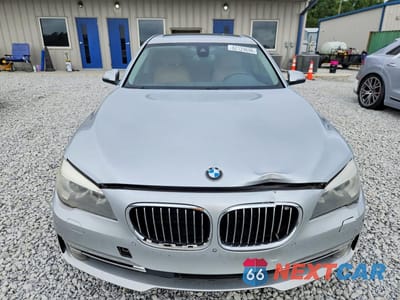 Piąte zdjęcie samochodu w środku: 2013 BMW 750 I VIN:WBAYA8C55DD228027 - miniatura