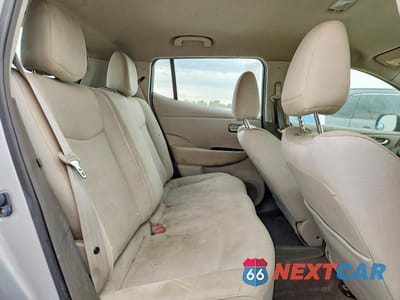 Zdjęcie 10 z 12 samochodu: 2011 NISSAN LEAF SV VIN:JN1AZ0CP2BT006759 - miniatura