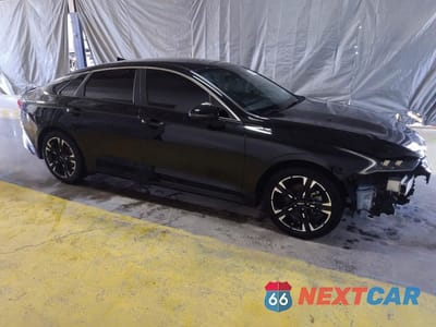 Czwarte zdjęcie samochodu z boku: 2023 KIA K5 GT LINE VIN:5XXG64J22PG225159 - miniatura