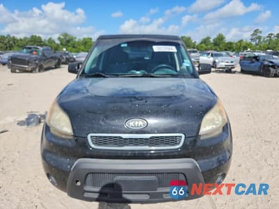Piąte zdjęcie samochodu w środku: 2011 KIA SOUL + VIN:KNDJT2A21B7351078 - miniatura