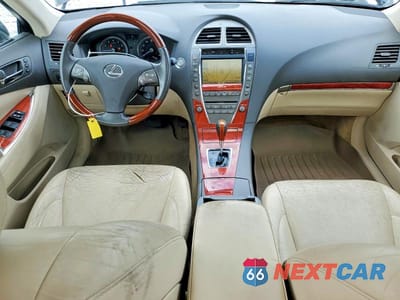 Zdjęcie 8 z 13 samochodu: 2011 LEXUS ES 350 VIN:JTHBK1EG1B2460451 - miniatura