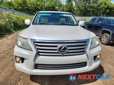 Piąte zdjęcie samochodu w środku: 2013 LEXUS LX 570 VIN:JTJHY7AX1D4108252 - miniatura