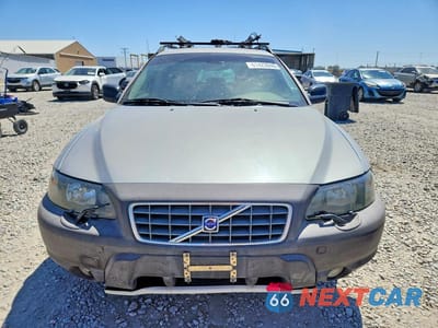 Piąte zdjęcie samochodu w środku: 2004 VOLVO XC70 VIN:YV1SZ59H341163515 - miniatura