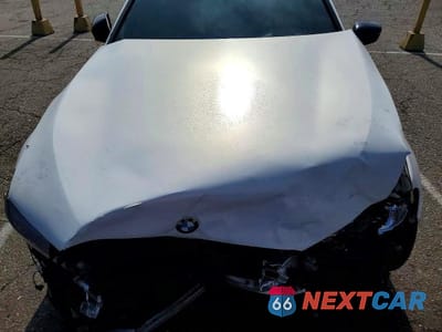 Zdjęcie 11 z 12 samochodu: 2019 BMW 530E VIN:WBAJA9C55KB399635 - miniatura