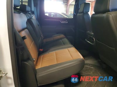 Zdjęcie 10 z 12 samochodu: 2026 CHEVROLET SILVERADO K1500 HIGH COUNTRY VIN:1GCUKJEL9TZ175576 - miniatura