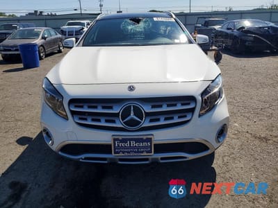 Piąte zdjęcie samochodu w środku: 2019 MERCEDES-BENZ GLA 250 4MATIC VIN:WDCTG4GB9KU012127 - miniatura