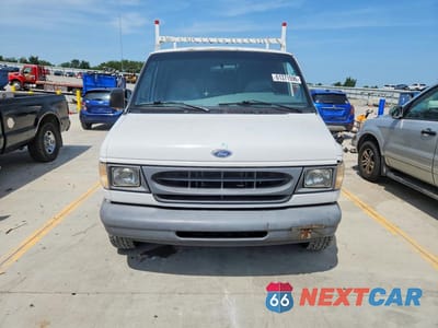 Piąte zdjęcie samochodu w środku: 2000 FORD ECONOLINE E150 VAN VIN:1FTRE1427YHA35707 - miniatura