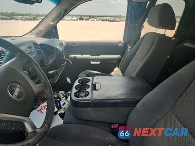 Zdjęcie 7 z 12 samochodu: 2007 GMC NEW SIERRA C1500 VIN:2GTEC19CX71600149 - miniatura
