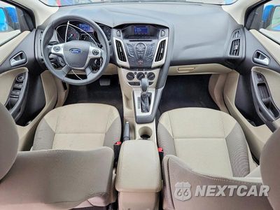 Zdjęcie 8 z 12 samochodu: 2014 FORD FOCUS SE VIN:1FADP3F24EL367969 - miniatura