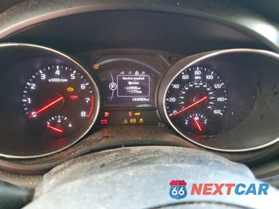Zdjęcie 9 z 12 samochodu: 2018 KIA SEDONA LX VIN:KNDMB5C13J6400596 - miniatura