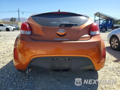 Zdjęcie 6 z 12 samochodu: 2013 HYUNDAI VELOSTER BASE VIN:KMHTC6AD3DU133404 - miniatura