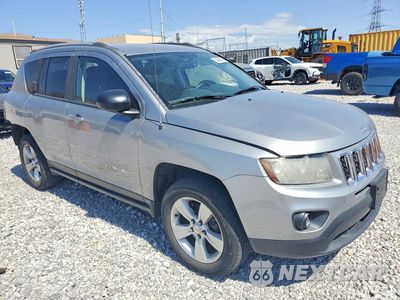 Czwarte zdjęcie samochodu z boku: 2016 JEEP COMPASS SPORT VIN:1C4NJDBB7GD551425 - miniatura