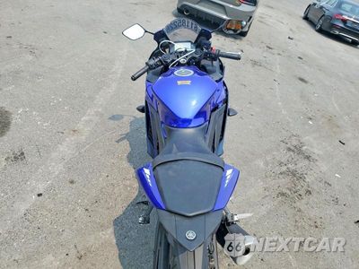 Zdjęcie 6 z 10 samochodu: 2024 YAMAHA YZFR3 A VIN:MH3RH18Y4RK017158 - miniatura