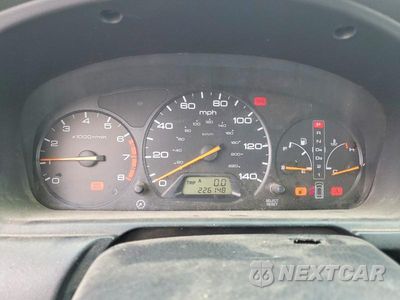Zdjęcie 9 z 13 samochodu: 2001 HONDA ODYSSEY EX VIN:2HKRL18641H610890 - miniatura