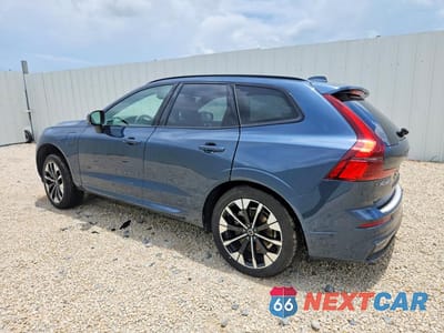 Drugie zdjęcie samochodu z przodu: 2026 VOLVO XC60 PLUS VIN:YV4H60RC0T1454162 - miniatura