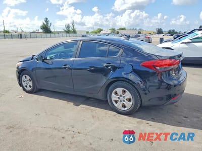 Drugie zdjęcie samochodu z przodu: 2017 KIA FORTE VIN:3KPFK4A73HE127593 - miniatura