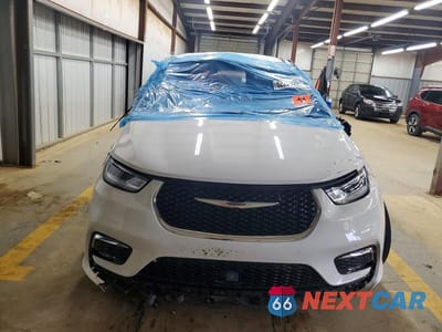 Piąte zdjęcie samochodu w środku: 2025 CHRYSLER PACIFICA HYBRID SELECT VIN:2C4RC1S78SR565524 - miniatura
