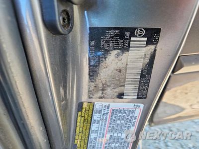 Zdjęcie 12 z 12 samochodu: 2005 TOYOTA CAMRY LE VIN:4T1BE32K45U566278 - miniatura