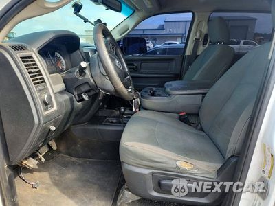 Zdjęcie 7 z 12 samochodu: 2014 RAM 2500 ST VIN:3C6UR5CL2EG277057 - miniatura