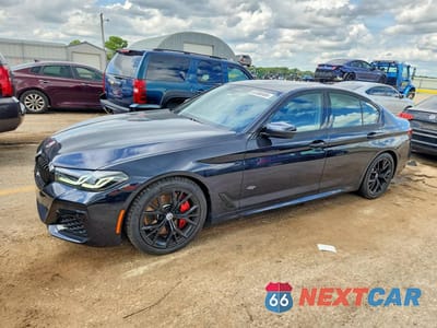 2023 BMW M550XI WBA13BK0XPCL25460 - główne zdjęcie licytacji z USA - miniatura