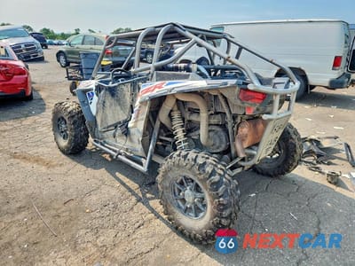 Trzecie zdjęcie samochodu z tyłu: 2015 POLARIS RZR UTILITY VEHICLE VIN:3NSVDE990FF368387 - miniatura
