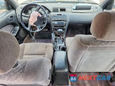 Zdjęcie 8 z 13 samochodu: 1998 NISSAN MAXIMA VIN:JN1CA21D2WM910423 - miniatura