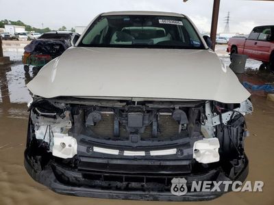 Piąte zdjęcie samochodu w środku: 2022 MAZDA CX-5 PREFERRED VIN:JM3KFBCM3N1581312 - miniatura