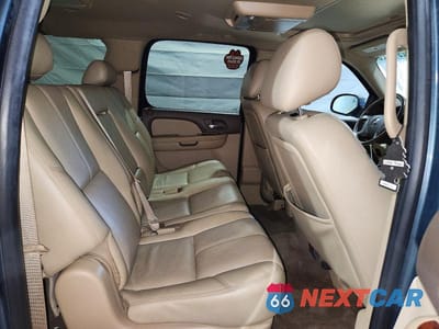 Zdjęcie 11 z 13 samochodu: 2010 GMC YUKON XL K1500 SLT VIN:1GKUKKE30AR177160 - miniatura