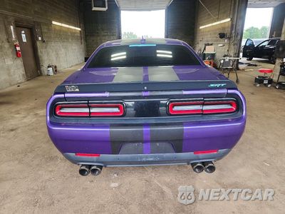 Zdjęcie 6 z 12 samochodu: 2016 DODGE CHALLENGER SRT HELLCAT VIN:2C3CDYAGXDH582223 - miniatura