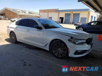 Czwarte zdjęcie samochodu z boku: 2017 BMW 530 I VIN:WBAJA5C32HG896693 - miniatura