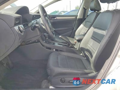 Zdjęcie 7 z 12 samochodu: 2020 VOLKSWAGEN PASSAT SE VIN:1VWWA7A3XLC011628 - miniatura