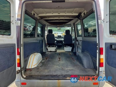 Zdjęcie 10 z 14 samochodu: 2006 DODGE SPRINTER 2500 DELIVERY VAN VIN:WD8PD144765954556 - miniatura