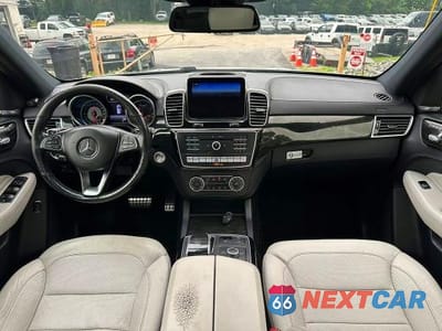Zdjęcie 8 z 10 samochodu: 2018 MERCEDES-BENZ GLE 43 AMG VIN:4JGDA6EB1JB074931 - miniatura