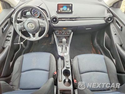 Zdjęcie 8 z 13 samochodu: 2016 SCION IA BASE VIN:3MYDLBZVXGY143042 - miniatura