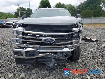 Piąte zdjęcie samochodu w środku: 2026 FORD F350 SUPER DUTY VIN:1FT8W3BN0TEC56786 - miniatura