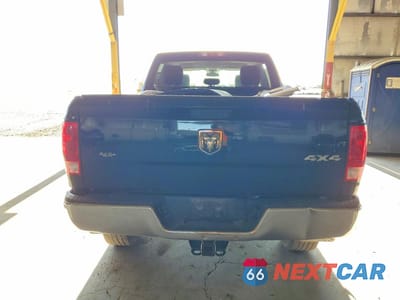 Zdjęcie 6 z 13 samochodu: 2018 RAM 2500 ST VIN:3C6UR5CLXJG137171 - miniatura