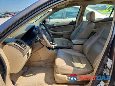 Zdjęcie 7 z 12 samochodu: 2006 HONDA ACCORD EX VIN:1HGCM665X6A008070 - miniatura