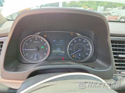 Zdjęcie 9 z 13 samochodu: 2017 HYUNDAI ELANTRA VALUE EDITION VIN:5NPD84LF0HH202885 - miniatura