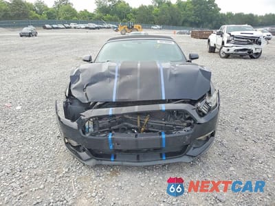 Piąte zdjęcie samochodu w środku: 2015 FORD MUSTANG VIN:1FATP8EM6F5333128 - miniatura