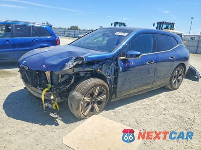 2022 BMW IX XDRIVE50 WB523CF00NCJ80011 - główne zdjęcie licytacji z USA - miniatura