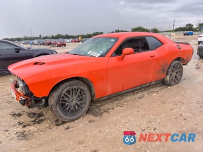 2020 DODGE CHALLENGER SXT 2C3CDZAG1LH231513 - główne zdjęcie licytacji z USA - miniatura