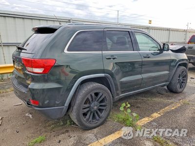 Trzecie zdjęcie samochodu z tyłu: 2011 JEEP GRAND CHEROKEE LAREDO VIN:1J4RR4GG4BC584339 - miniatura