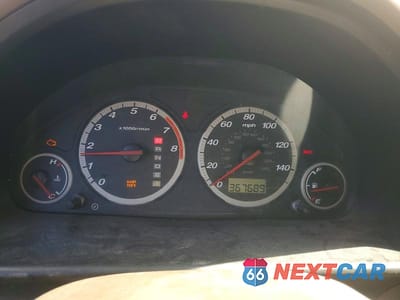 Zdjęcie 9 z 12 samochodu: 2004 HONDA CR-V LX VIN:JHLRD68434C007800 - miniatura