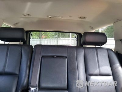 Zdjęcie 10 z 13 samochodu: 2008 GMC YUKON VIN:1GKFC13028R162419 - miniatura