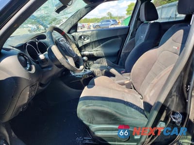 Zdjęcie 7 z 14 samochodu: 2013 NISSAN JUKE S VIN:JN8AF5MVXDT227498 - miniatura