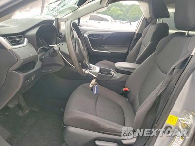 Zdjęcie 7 z 13 samochodu: 2019 TOYOTA RAV4 LE VIN:2T3F1RFV6KC001989 - miniatura