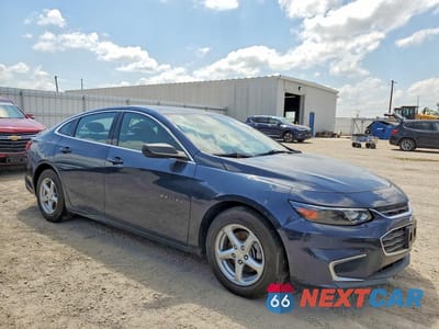 Czwarte zdjęcie samochodu z boku: 2016 CHEVROLET MALIBU LS VIN:1G1ZC5ST6GF256503 - miniatura